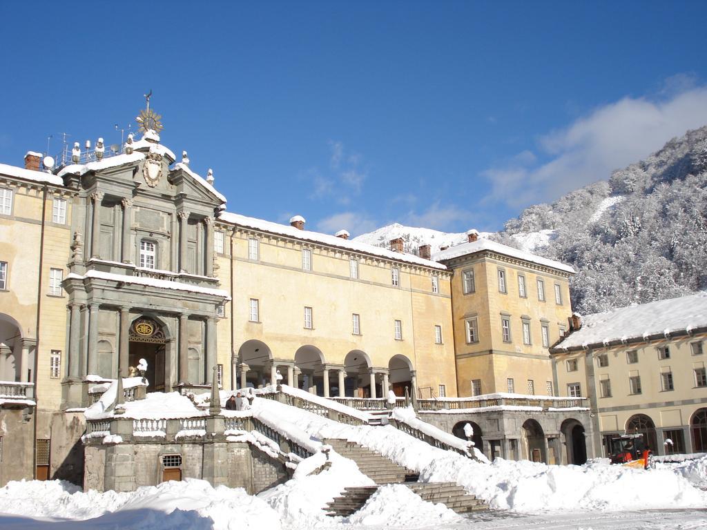 Albergue Santuario di Oropa Biella Exterior foto