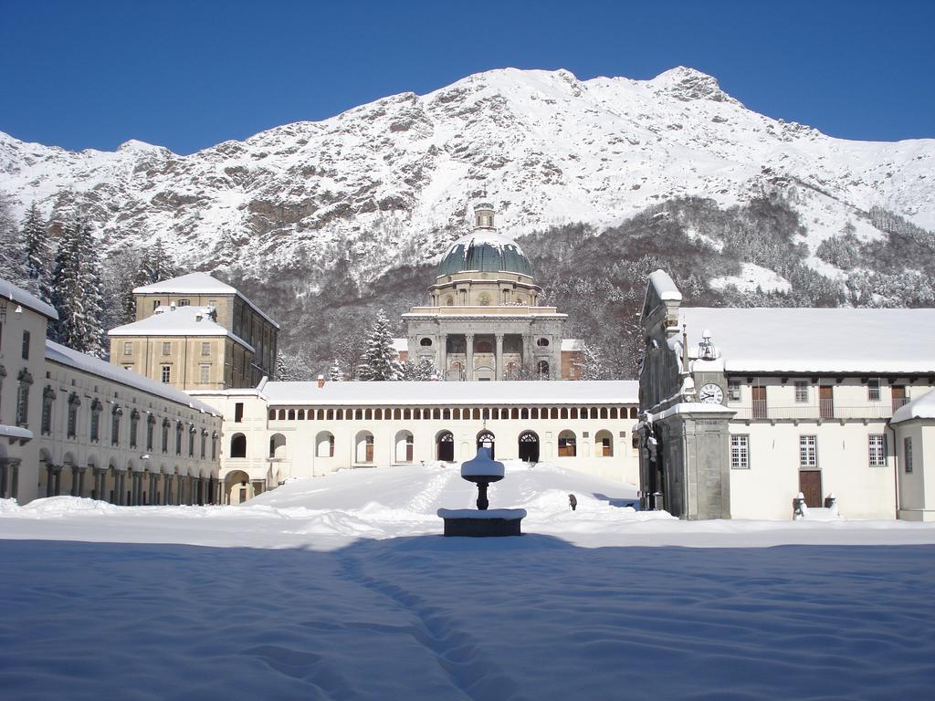 Albergue Santuario di Oropa Biella Exterior foto