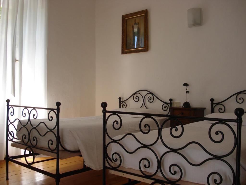 Albergue Santuario di Oropa Biella Habitación foto