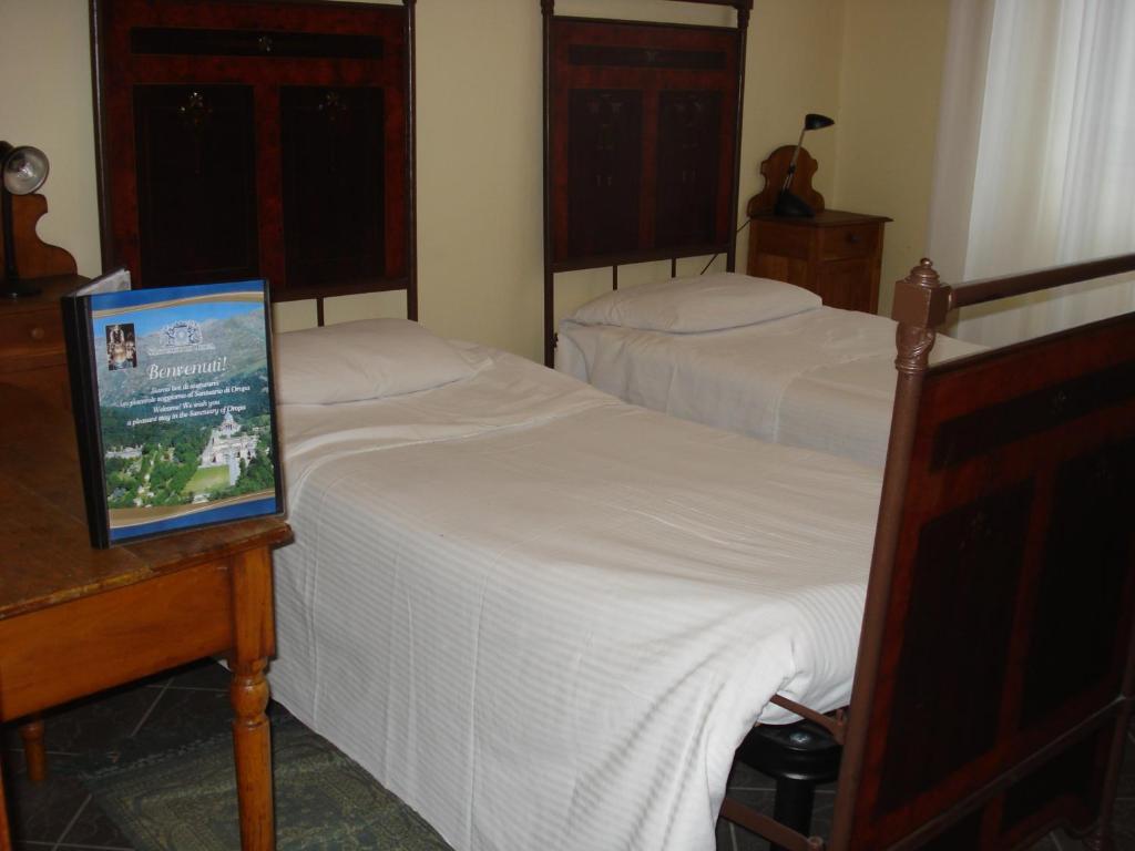 Albergue Santuario di Oropa Biella Habitación foto