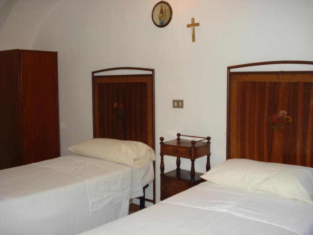Albergue Santuario di Oropa Biella Habitación foto